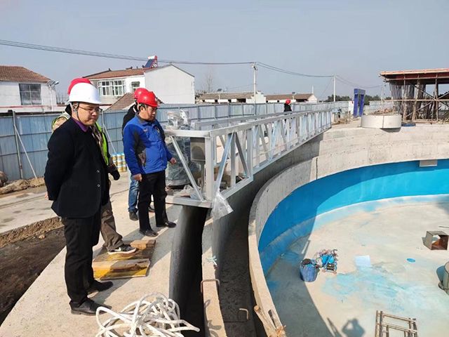 河南萬(wan)川(chuan)環保設(she)備(bei)公司領(ling)導到(dao)永(yong)城(cheng)、濟(ji)南(nan)兩箇(ge)項目視詧工(gong)作