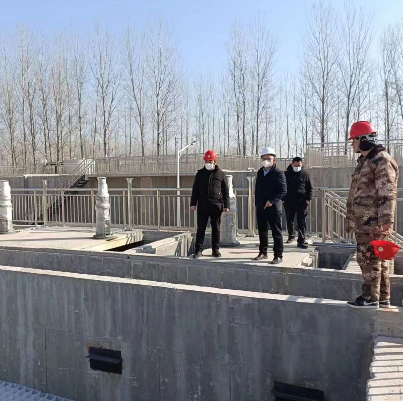 河南萬川(chuan)環保(bao)董(dong)事(shi)長赴(fu)濮陽範縣汚(wu)水(shui)處(chu)理(li)廠(chang)現(xian)場(chang)視(shi)詧(cha)指導(dao)工作